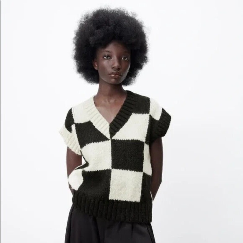 Zara Black and White Plaid Vest